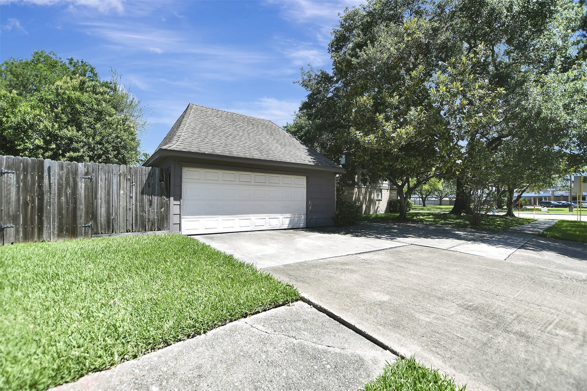 6714 Winkleman Road, Houston, TX 77083