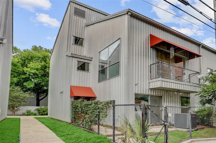 Property photo for 910 Ruthven Street, Houston, TX