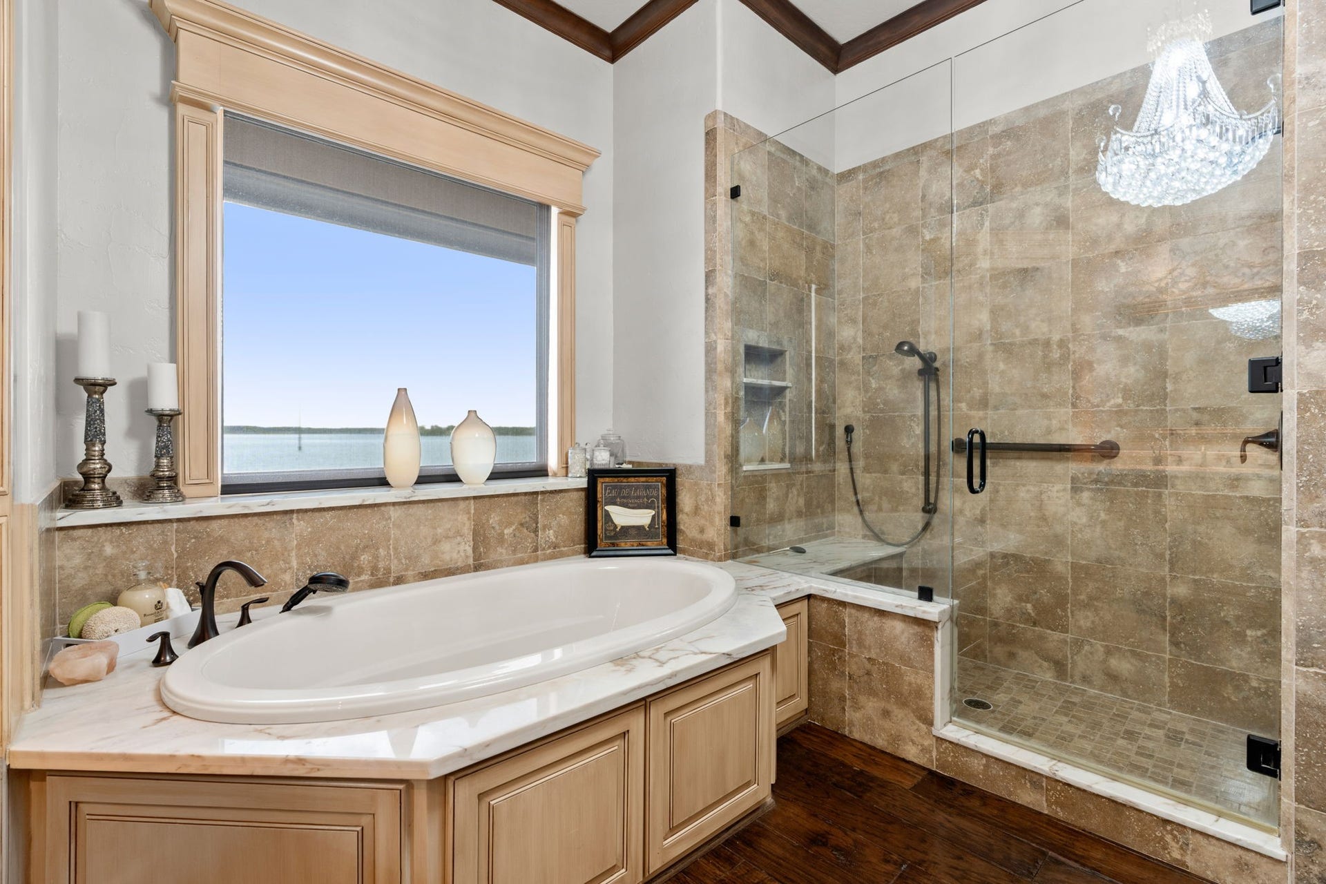 64 Benthaven W, Montgomery, TX 77356