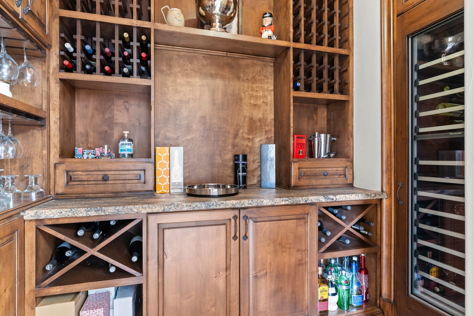 WINE GROTTO