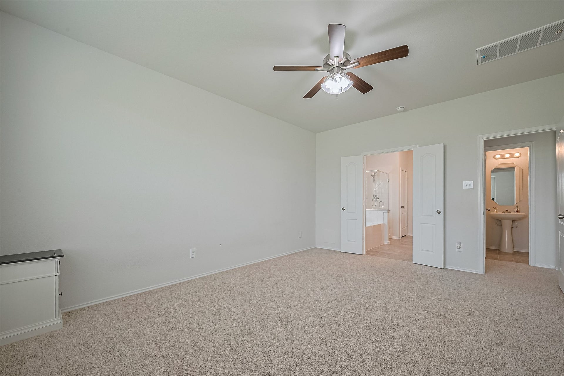 8211 Red Shiner Way, Fulshear, TX 77441 Master Bedroom