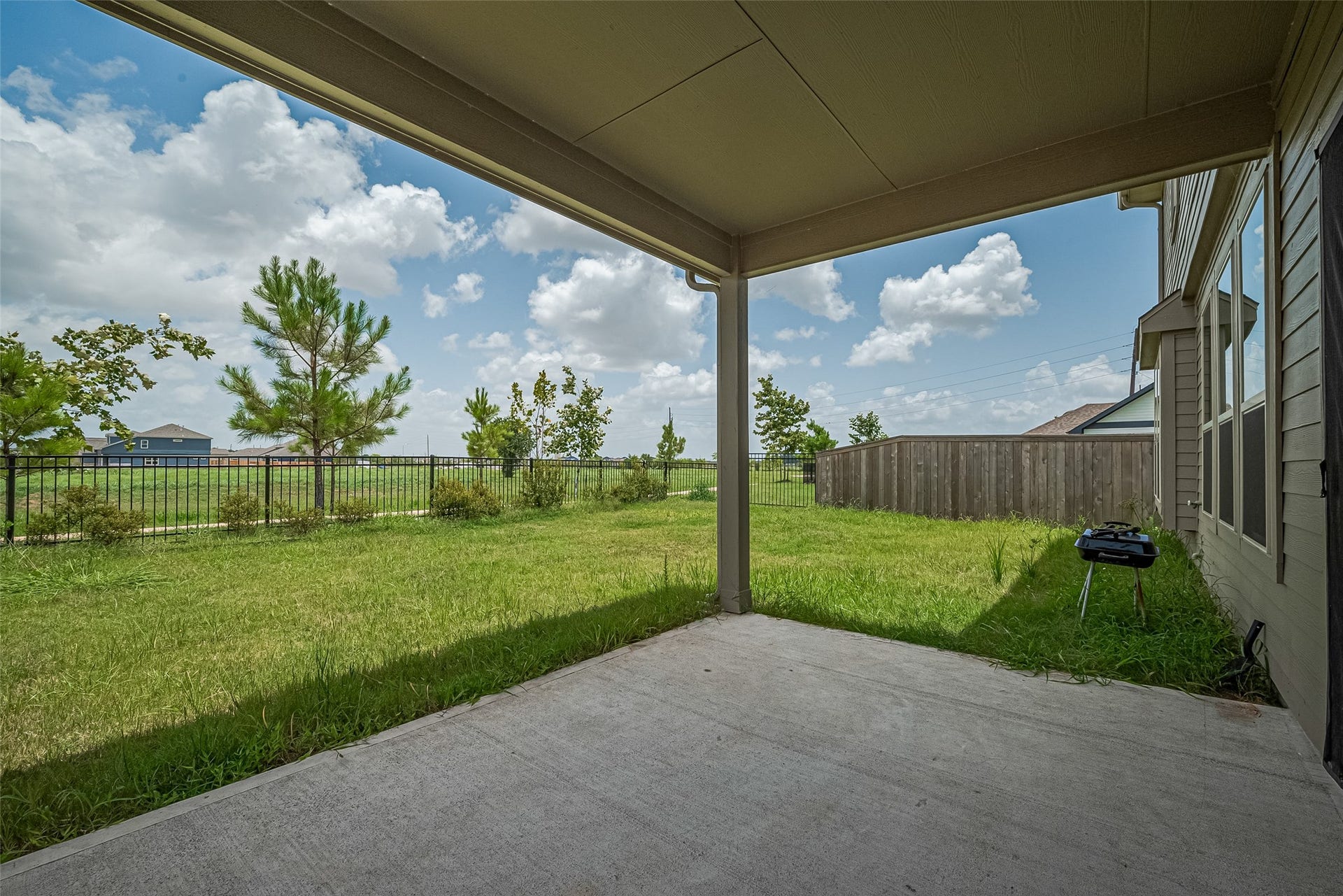 8211 Red Shiner Way, Fulshear, TX 77441 8211 Red Shiner Way, Fulshear, TX 77441