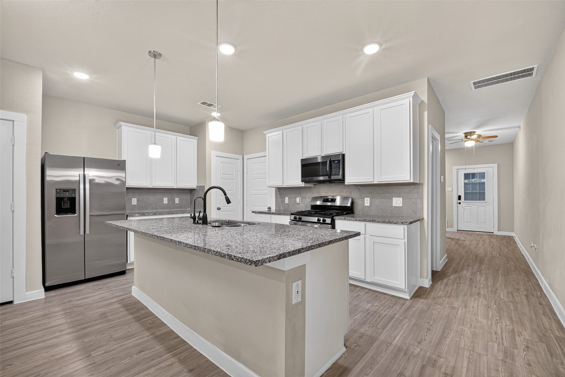 26300 Astral Way, La Marque, TX 77568 26300 Astral Way, La Marque, TX 77568