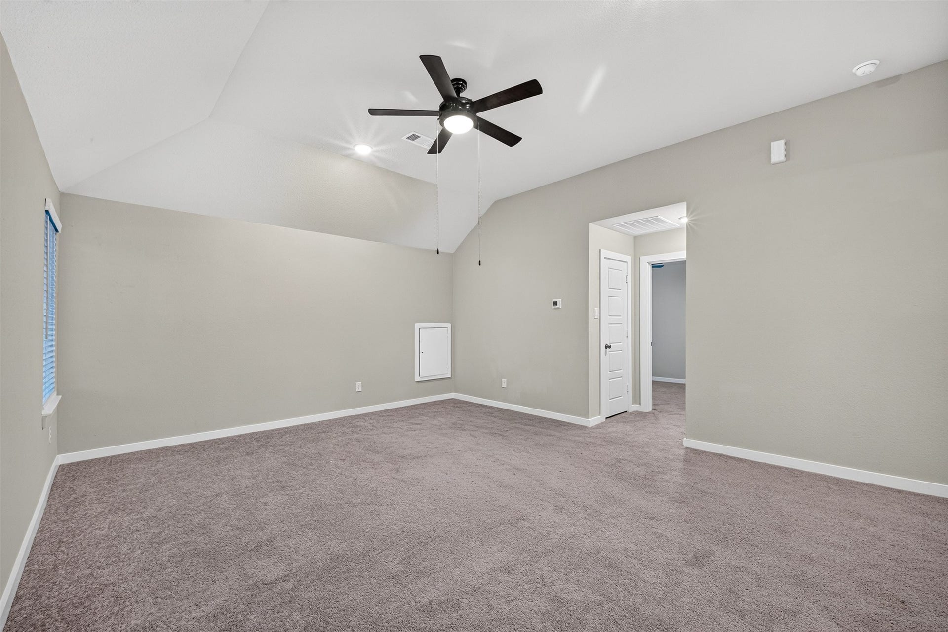 26300 Astral Way, La Marque, TX 77568 26300 Astral Way, La Marque, TX 77568