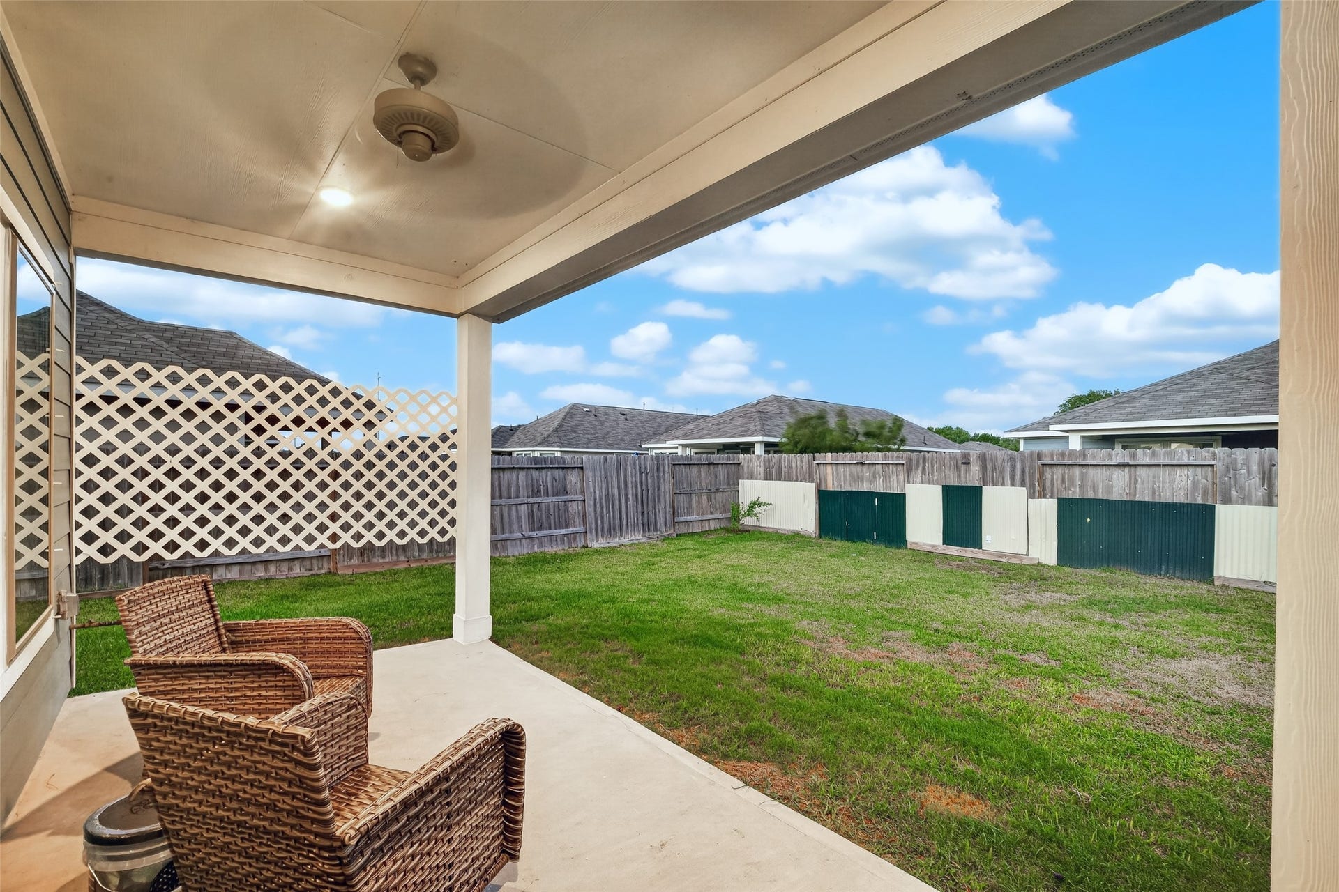 26300 Astral Way, La Marque, TX 77568 26300 Astral Way, La Marque, TX 77568