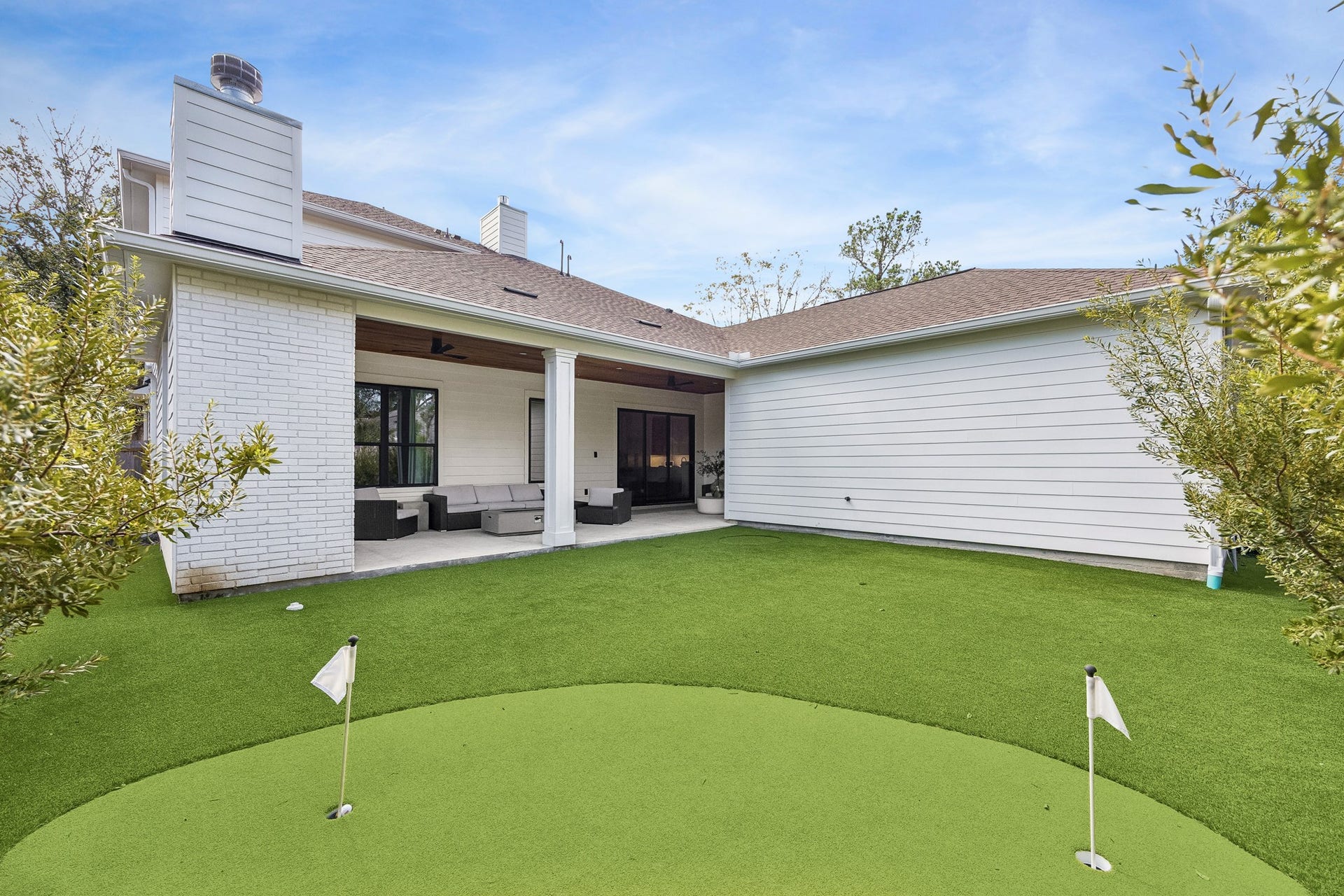 1030 Chamboard Lane, Houston, TX 77018