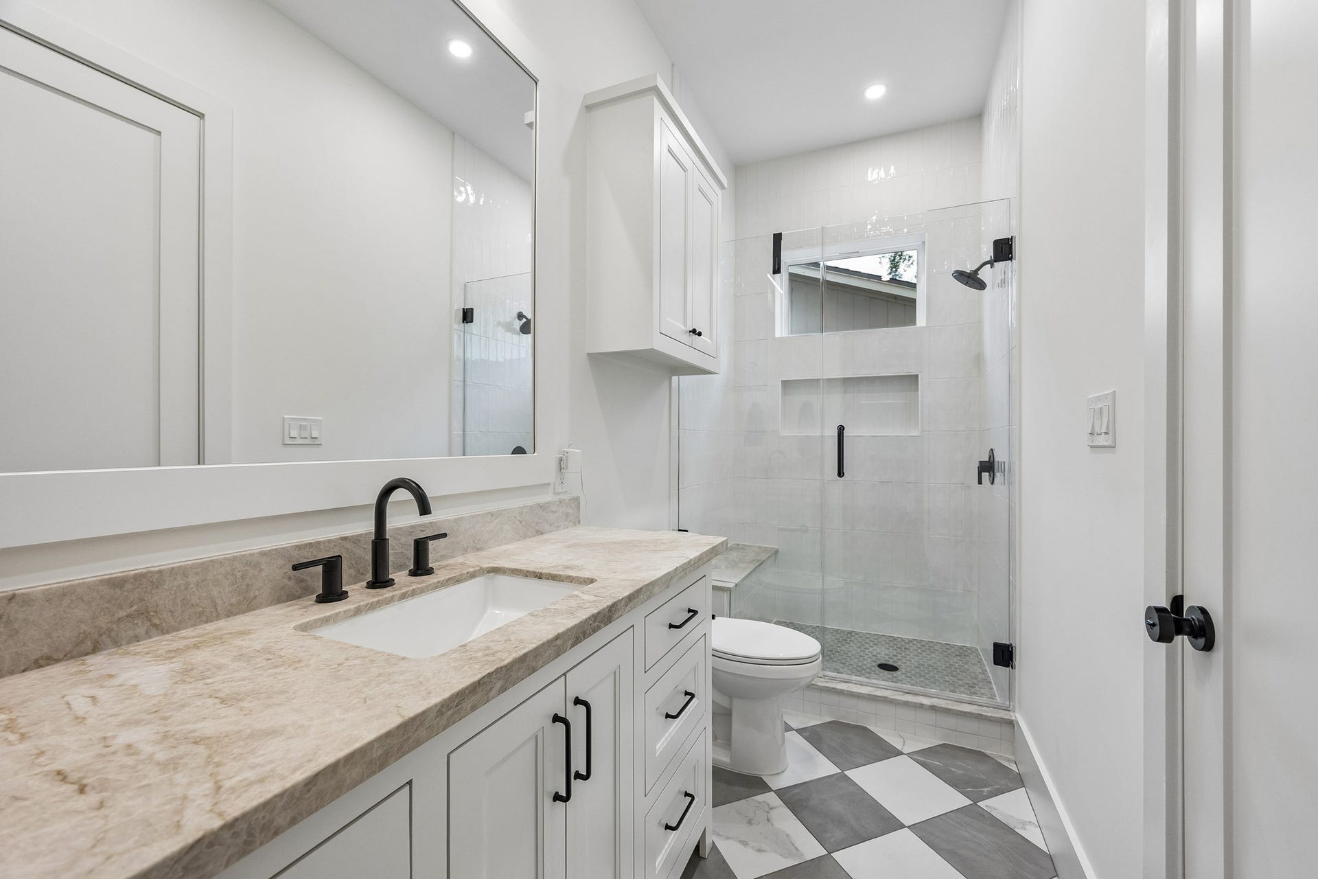 1030 Chamboard Lane, Houston, TX 77018