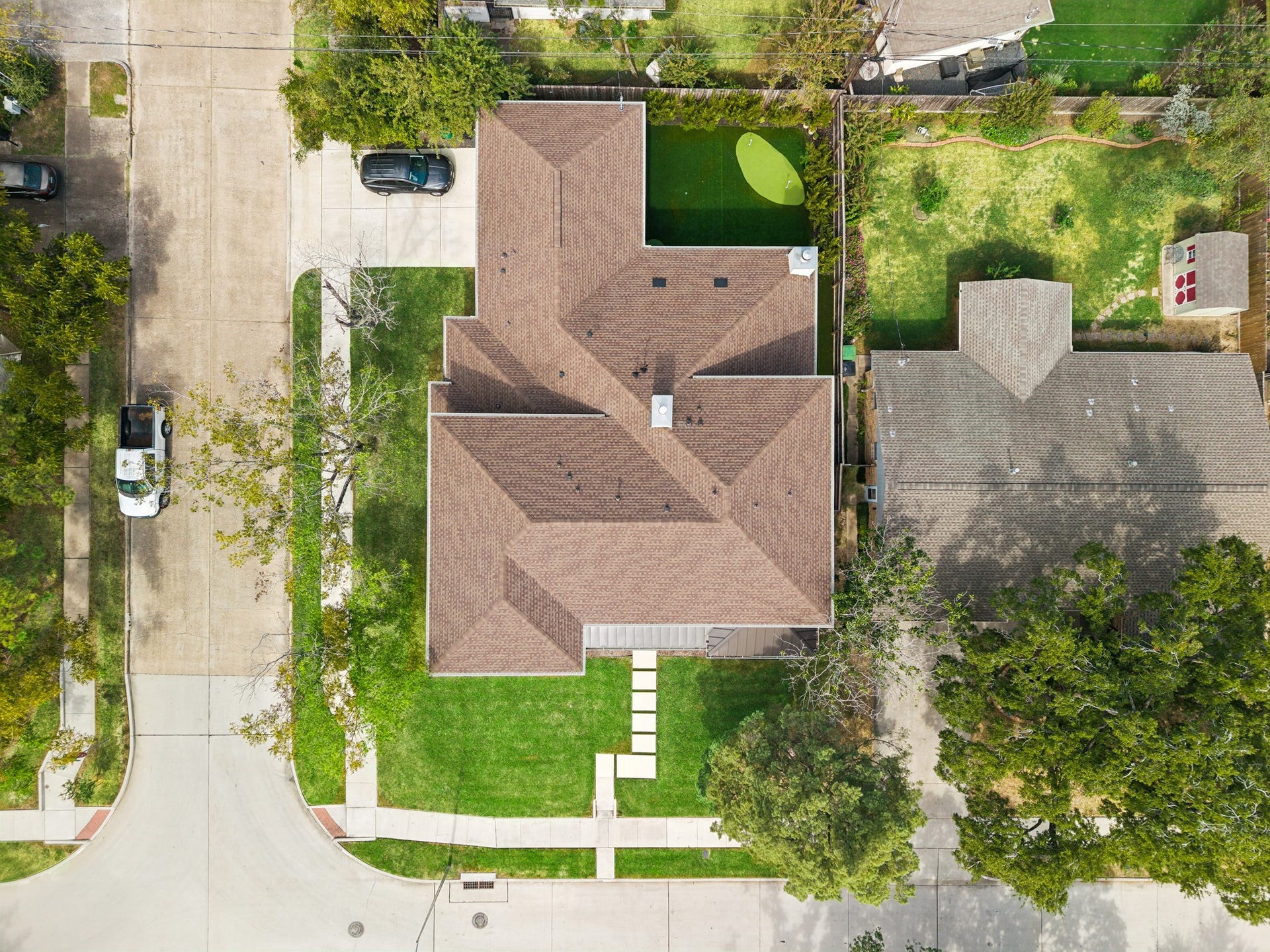 1030 Chamboard Lane, Houston, TX 77018