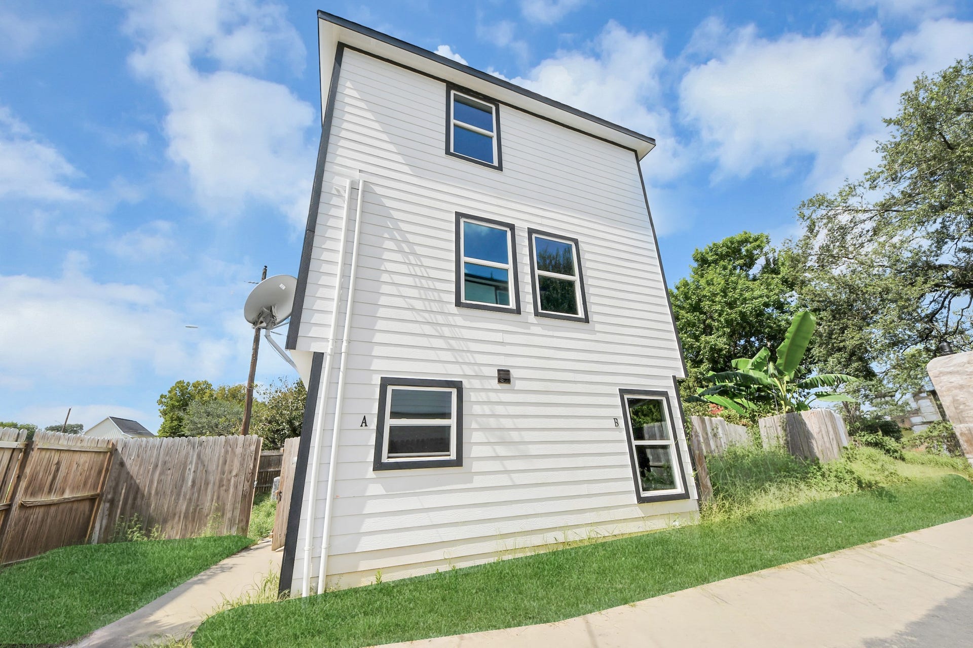 8125 Eastover Street, #B, Houston, TX 77028 8125 Eastover Street, #B, Houston, TX 77028