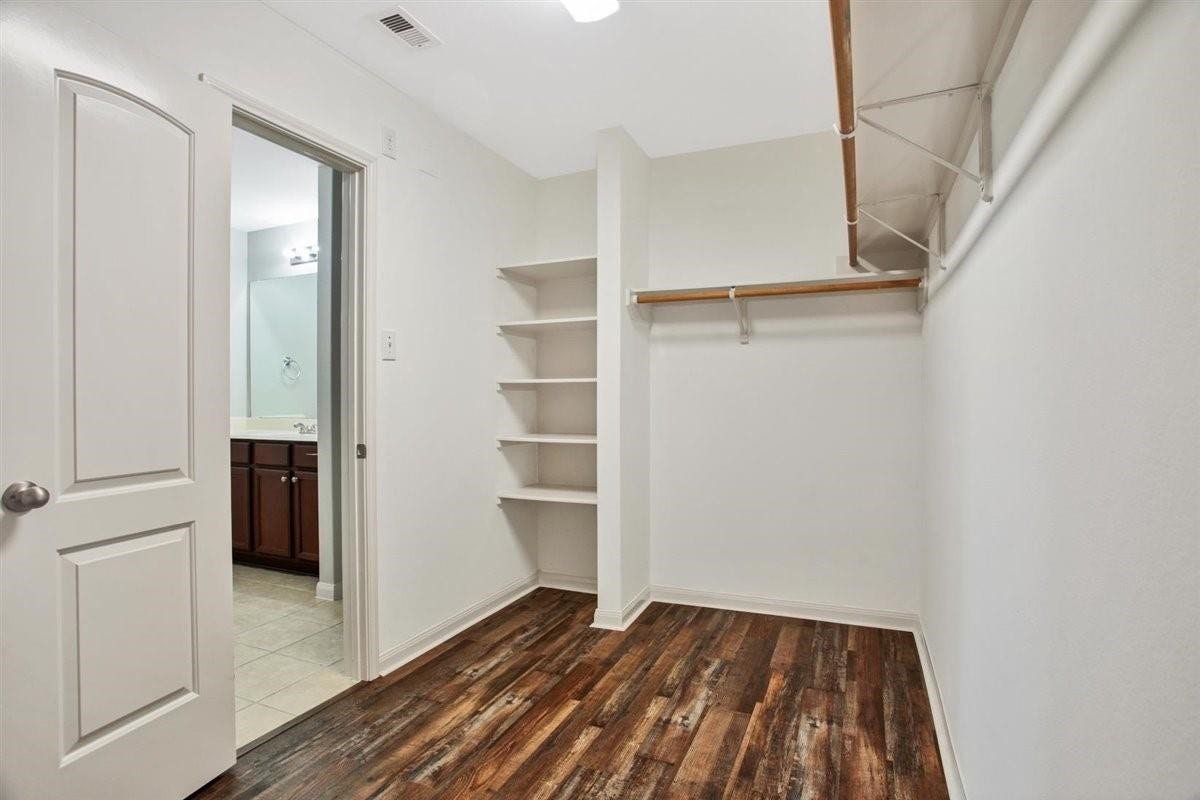 104 Indigo Brush Drive, La Marque, TX 77568 104 Indigo Brush Drive, La Marque, TX 77568