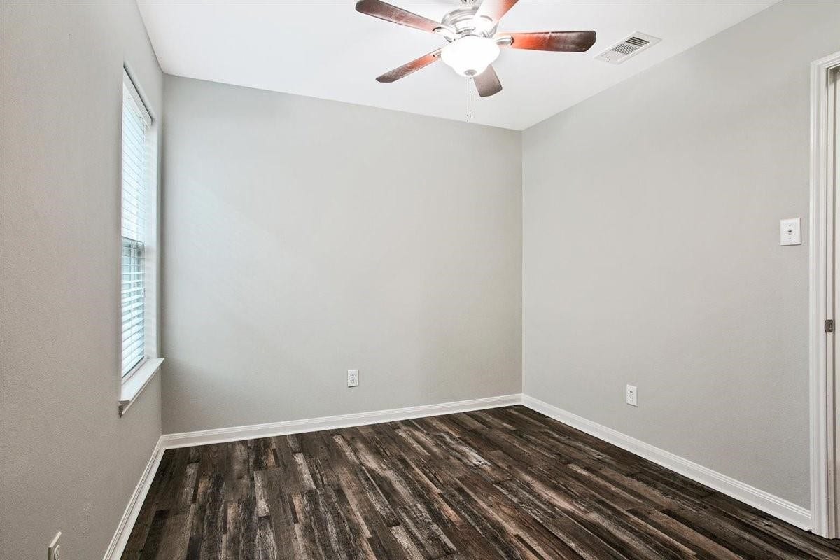 104 Indigo Brush Drive, La Marque, TX 77568 104 Indigo Brush Drive, La Marque, TX 77568