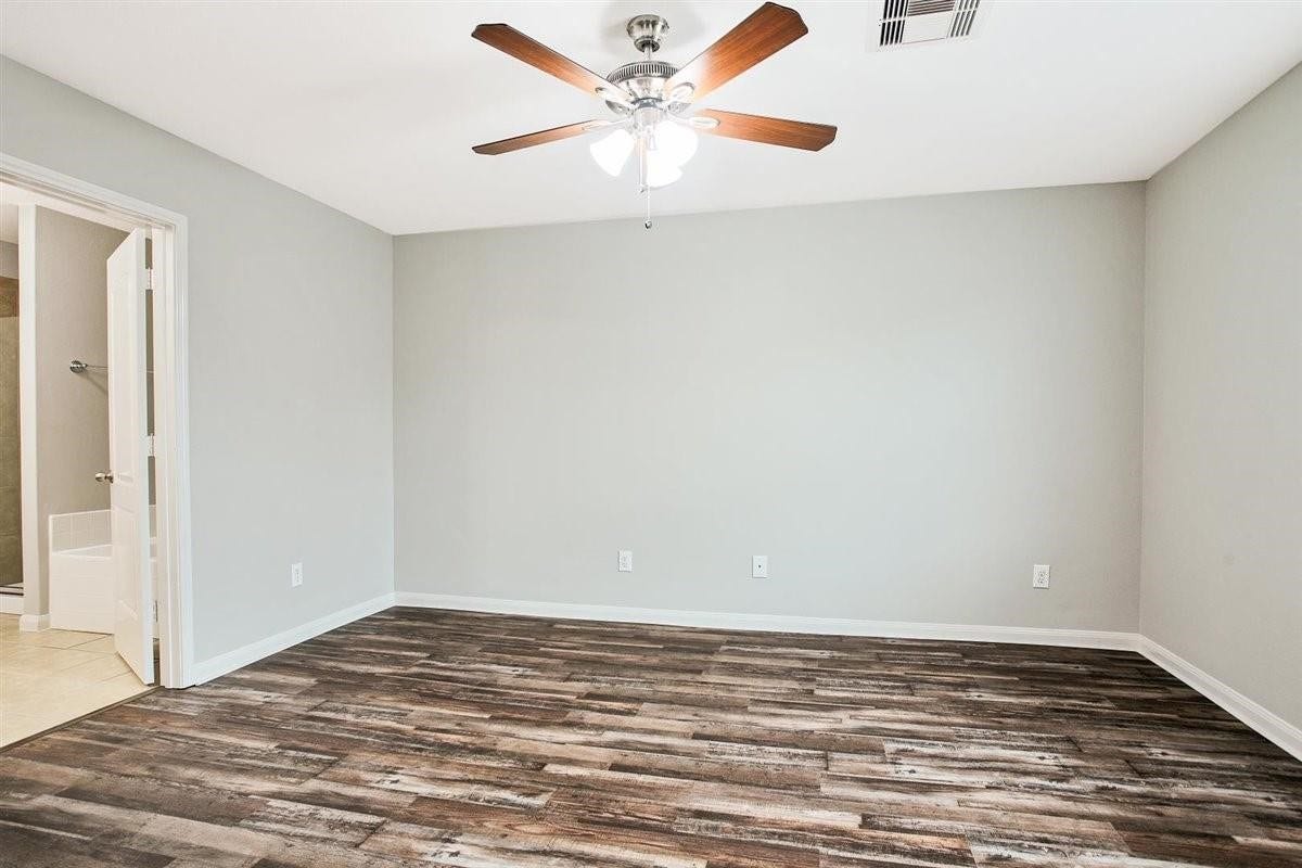 104 Indigo Brush Drive, La Marque, TX 77568 104 Indigo Brush Drive, La Marque, TX 77568
