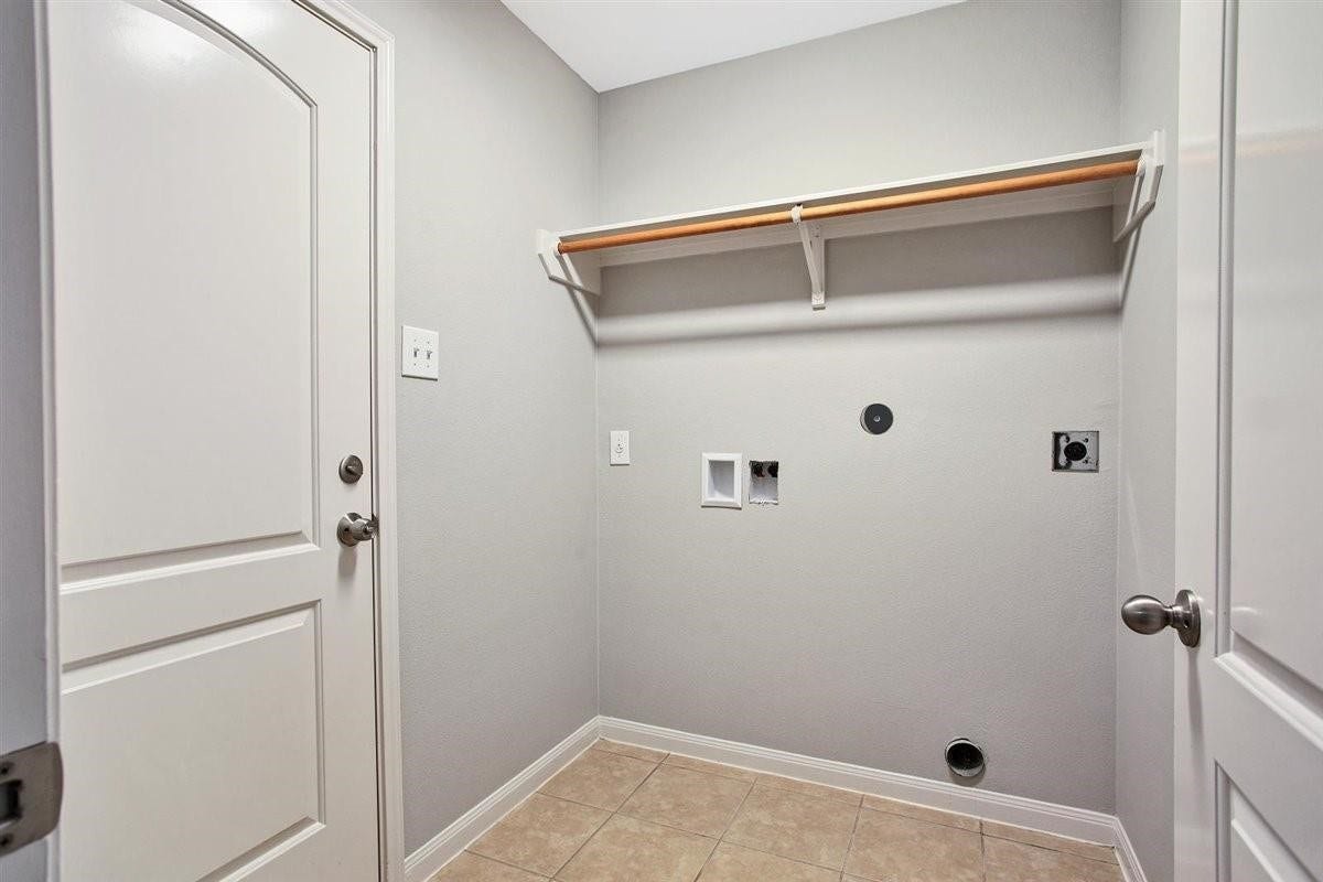 104 Indigo Brush Drive, La Marque, TX 77568 104 Indigo Brush Drive, La Marque, TX 77568
