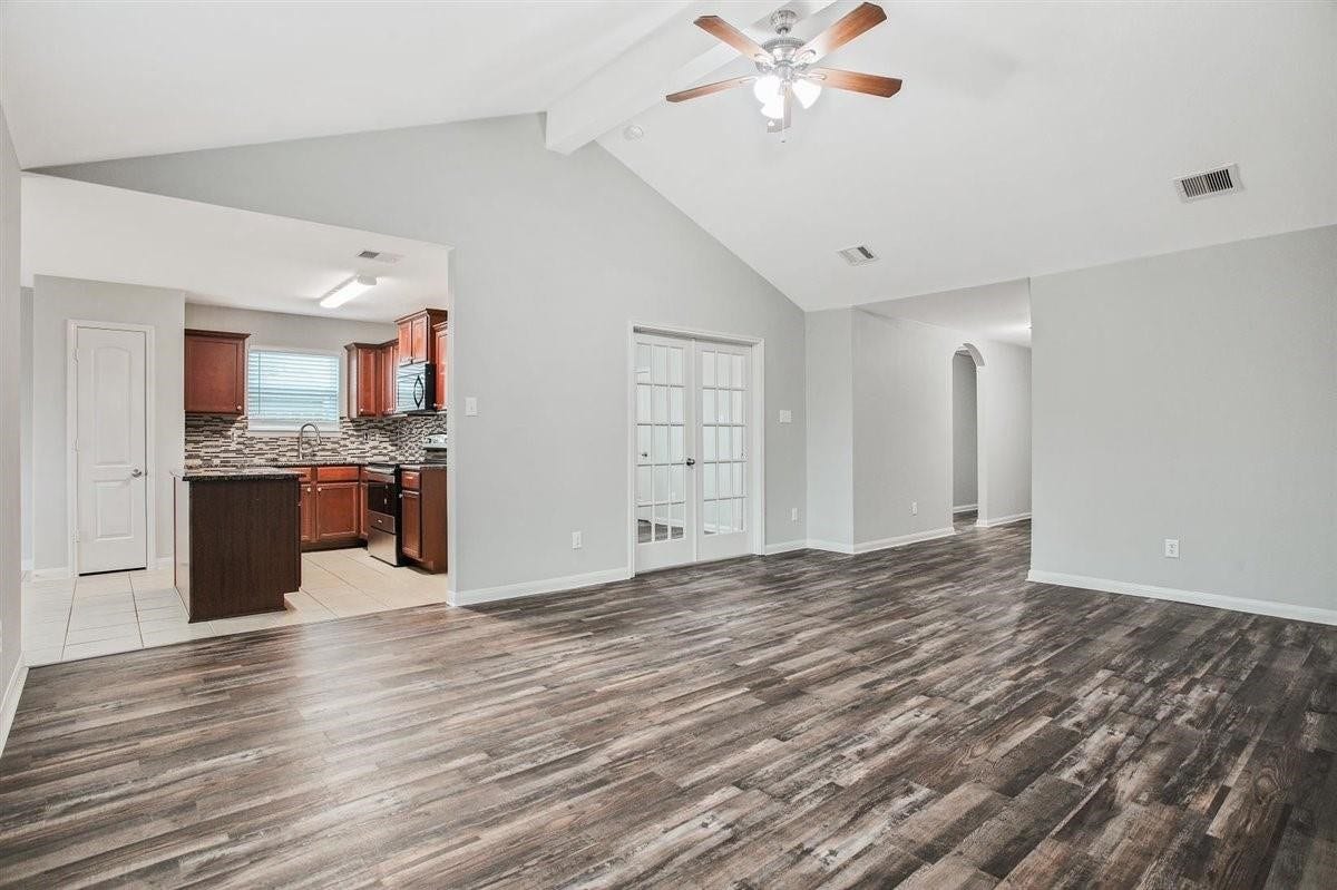 104 Indigo Brush Drive, La Marque, TX 77568 104 Indigo Brush Drive, La Marque, TX 77568