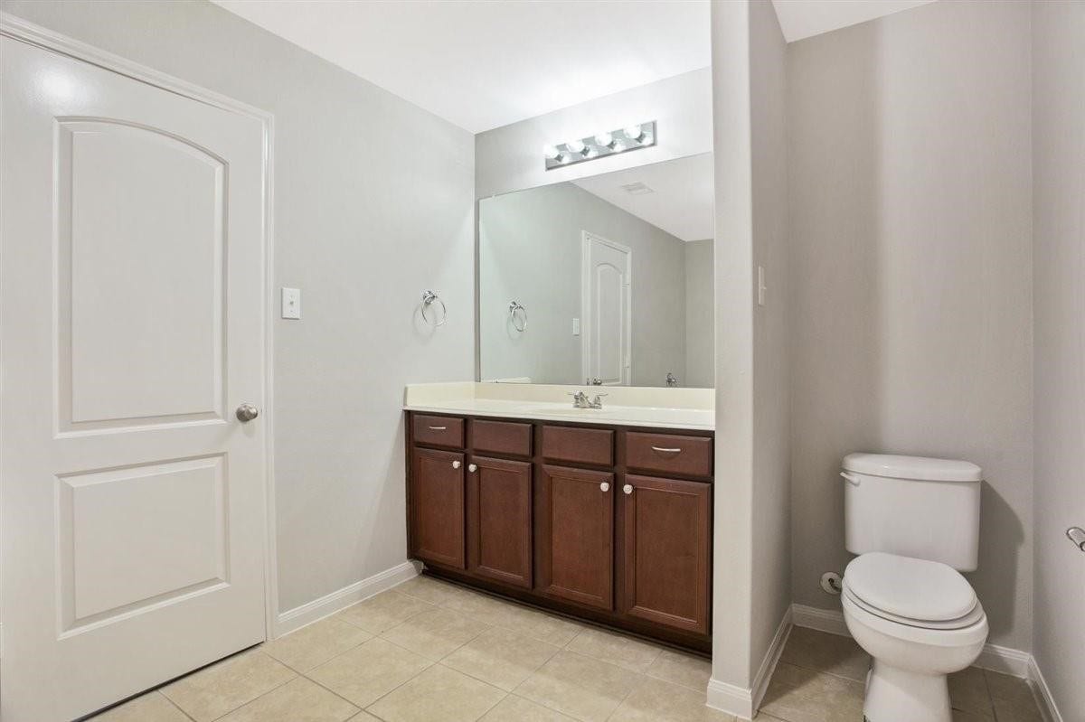 104 Indigo Brush Drive, La Marque, TX 77568 104 Indigo Brush Drive, La Marque, TX 77568
