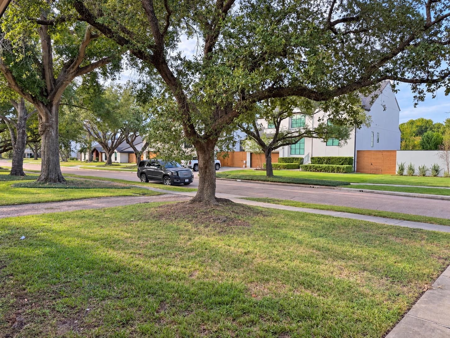 5111 Glenmeadow Drive, Houston, TX 77096 More new construction across the street to the left side