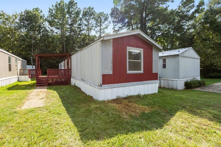 Property photo for 13173 S Lee Shore Drive, Willis, TX