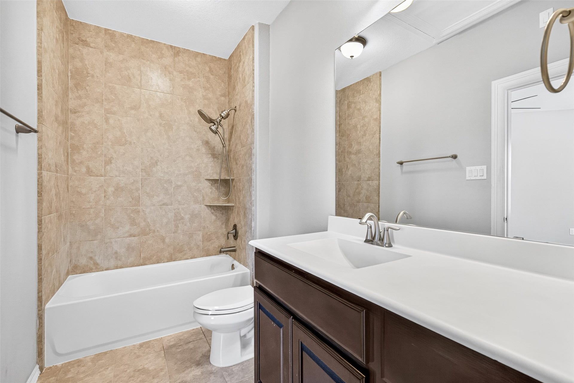 1902 Creekwood Lane, Friendswood, TX 77546 1902 Creekwood Lane, Friendswood, TX 77546