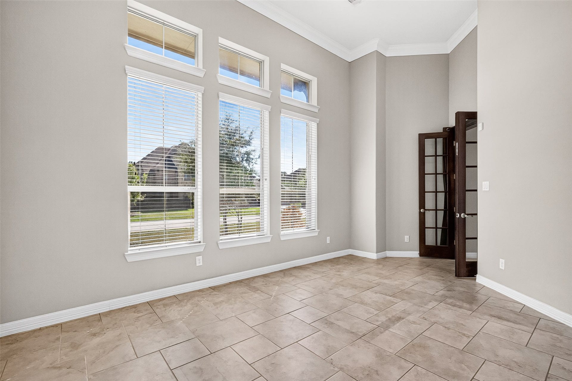 1902 Creekwood Lane, Friendswood, TX 77546 1902 Creekwood Lane, Friendswood, TX 77546