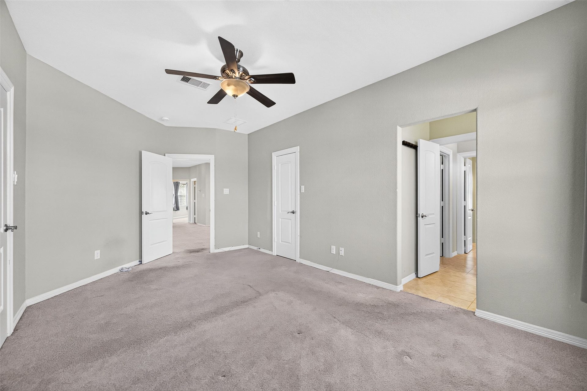 1902 Creekwood Lane, Friendswood, TX 77546 1902 Creekwood Lane, Friendswood, TX 77546