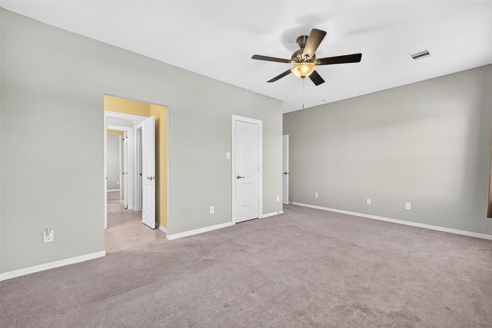 1902 Creekwood Lane, Friendswood, TX 77546 1902 Creekwood Lane, Friendswood, TX 77546