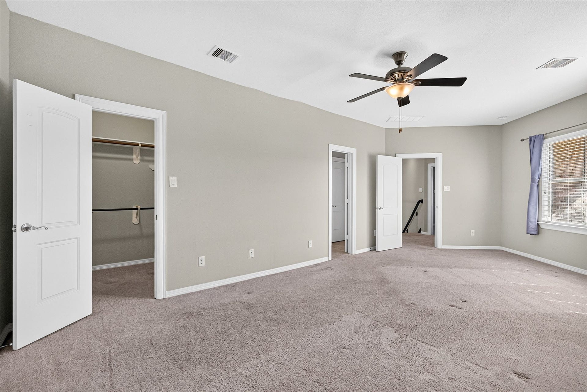 1902 Creekwood Lane, Friendswood, TX 77546 1902 Creekwood Lane, Friendswood, TX 77546