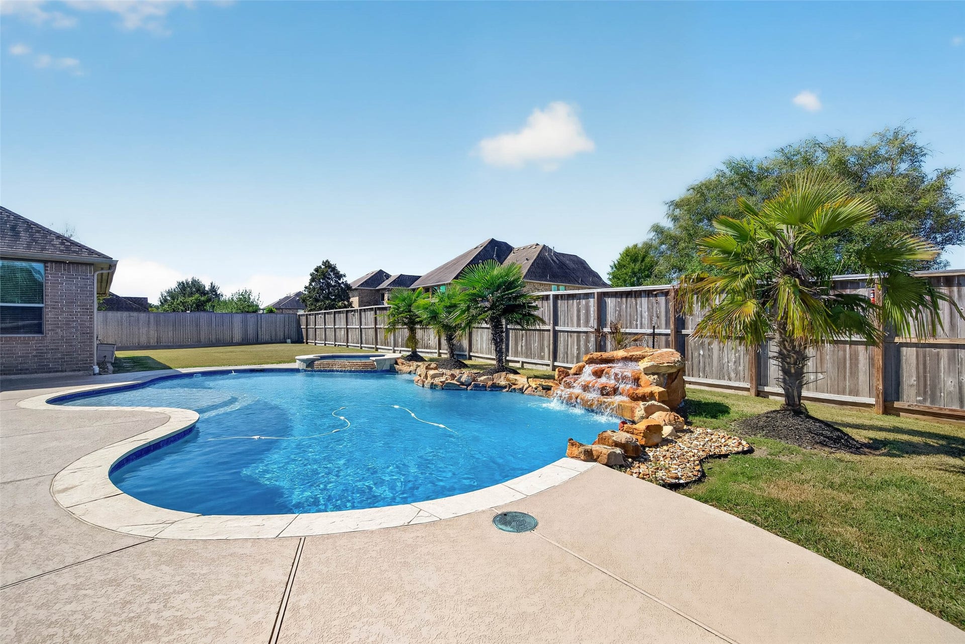 1902 Creekwood Lane, Friendswood, TX 77546 1902 Creekwood Lane, Friendswood, TX 77546