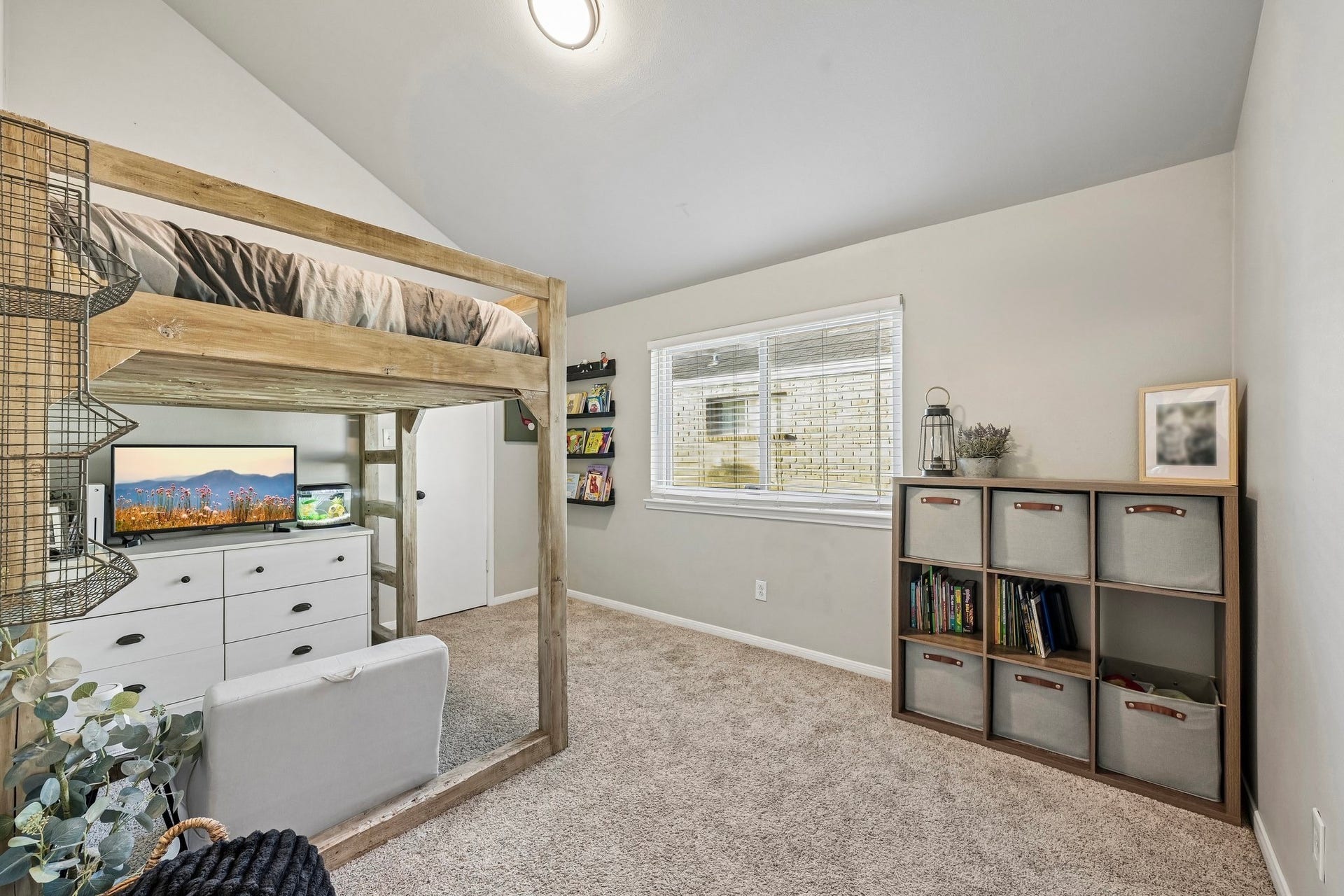 926 Hidden Canyon Road, Katy, TX 77450