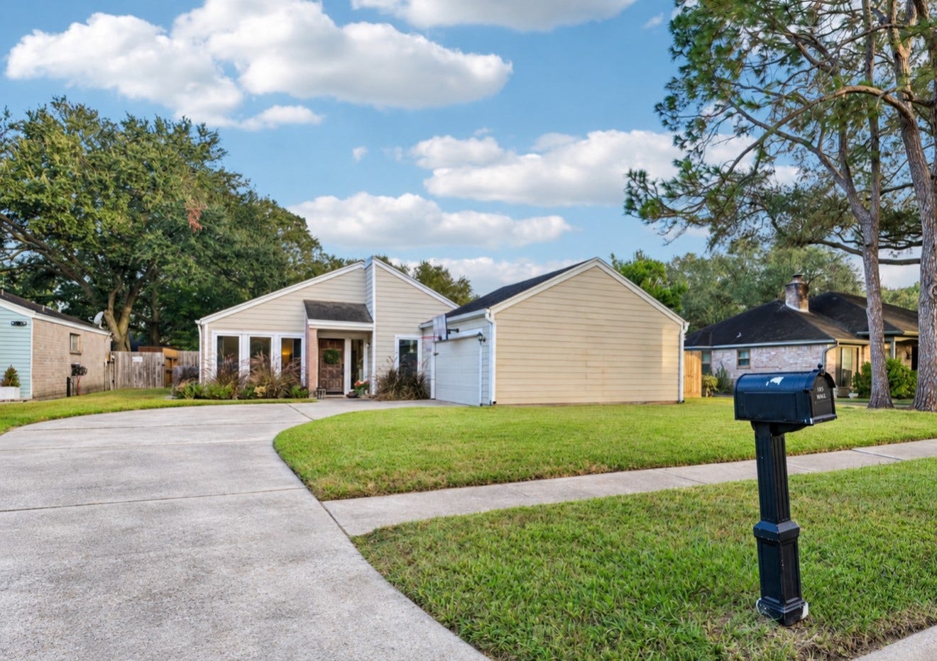 926 Hidden Canyon Road, Katy, TX 77450