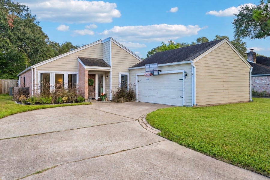Property photo for 926 Hidden Canyon Road, Katy, TX