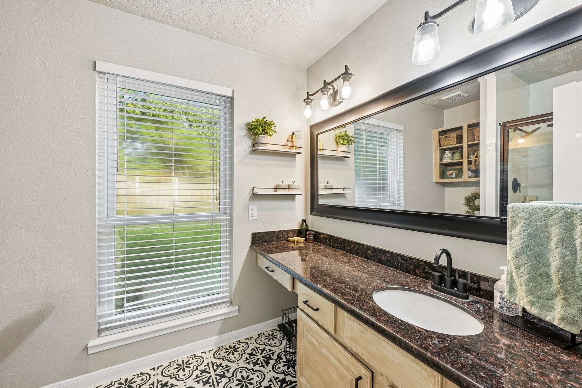 926 Hidden Canyon Road, Katy, TX 77450