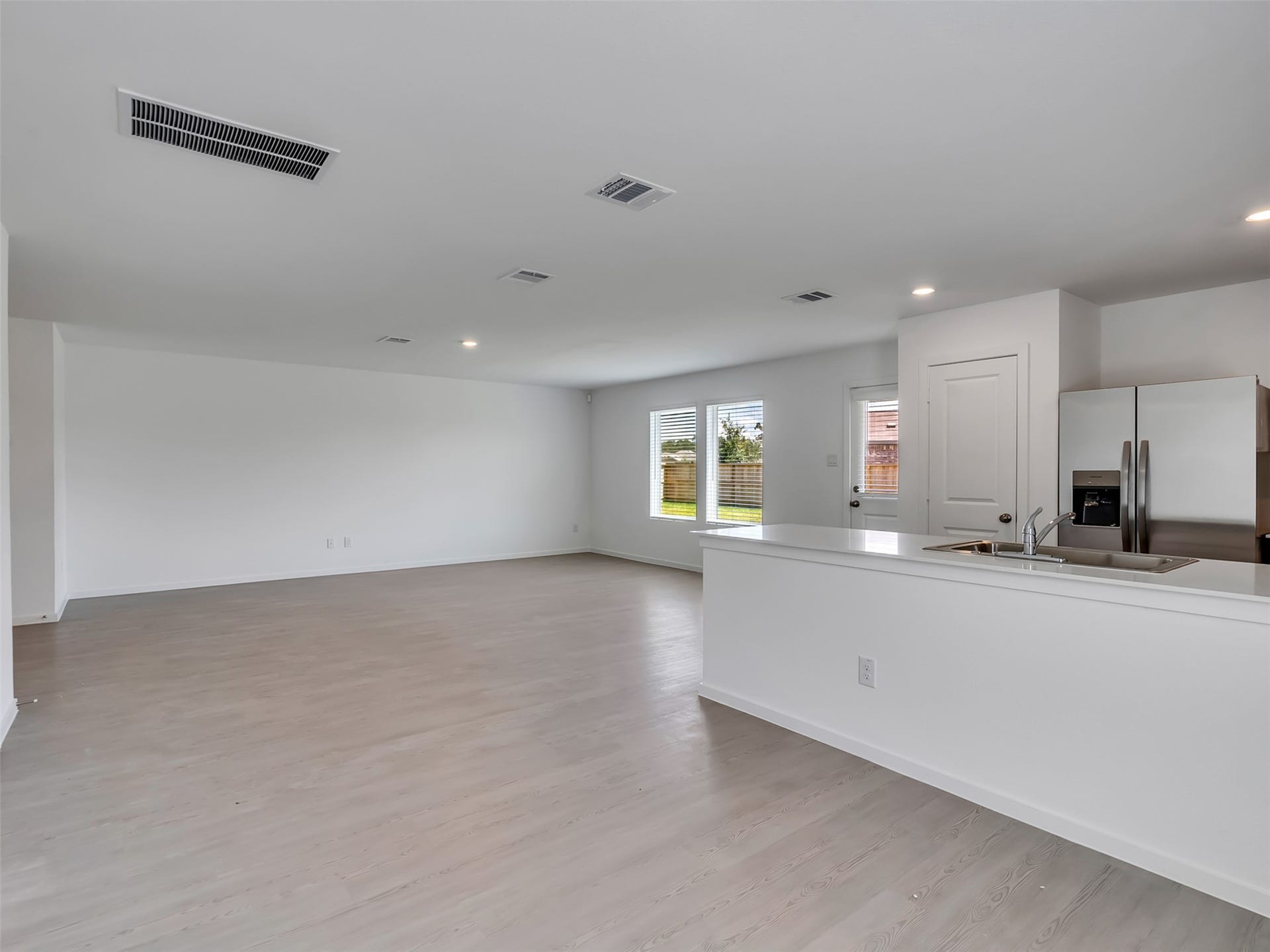 915 Capracotta Drive, Huffman, TX 77336 915 Capracotta Drive, Huffman, TX 77336