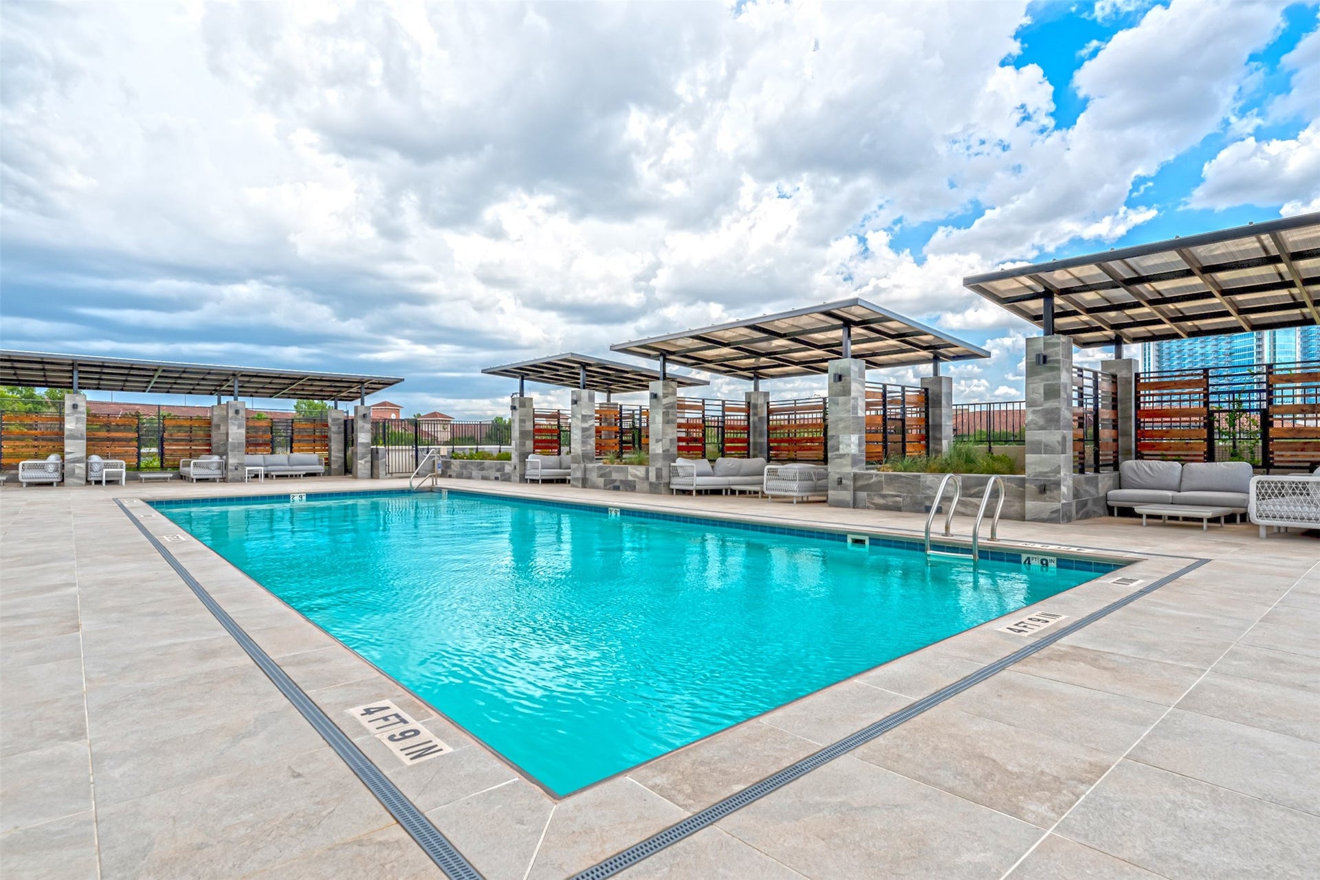 1701 Hermann Drive, #25A, Houston, TX 77004 Alternate view of the pool.