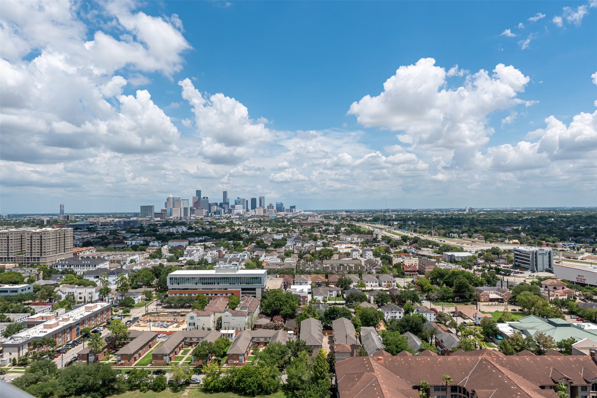 1701 Hermann Drive, #25A, Houston, TX 77004 1701 Hermann Drive, #25A, Houston, TX 77004