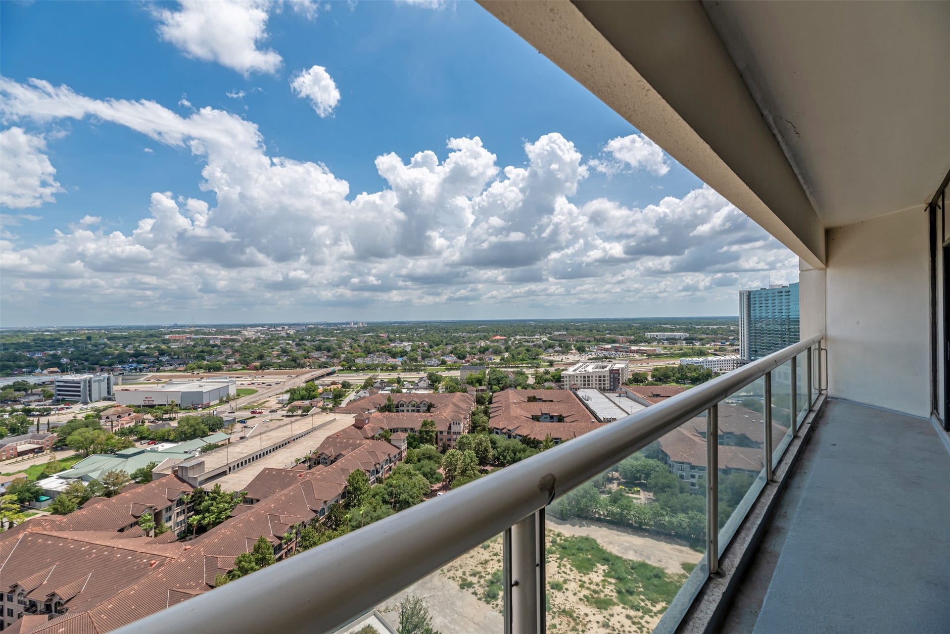 1701 Hermann Drive, #25A, Houston, TX 77004 1701 Hermann Drive, #25A, Houston, TX 77004