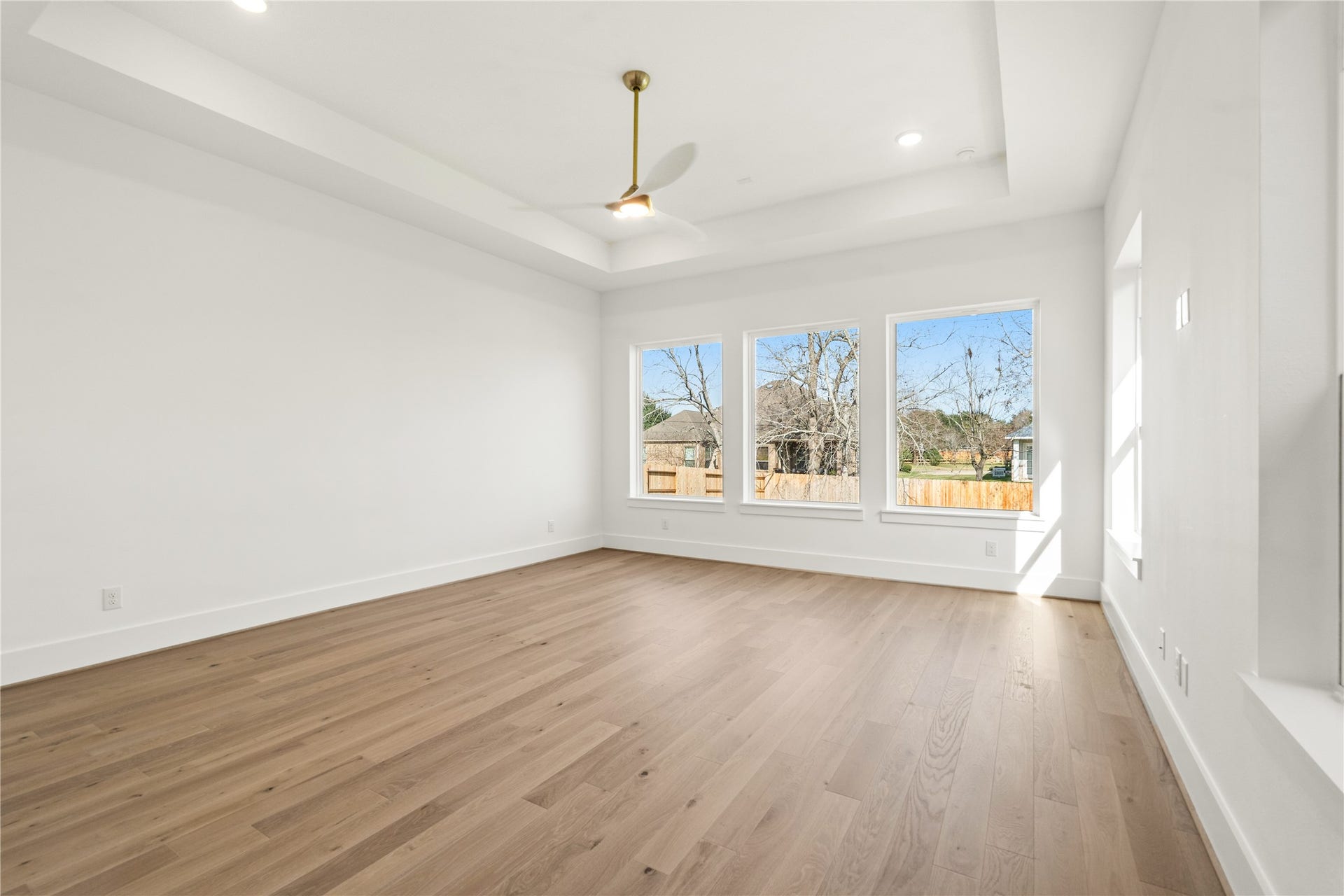 33003 Fulshear Rose Court, Fulshear, TX 77441 Images shown are of a similar home and are for representation purposes only. Actual features and finishes may vary.