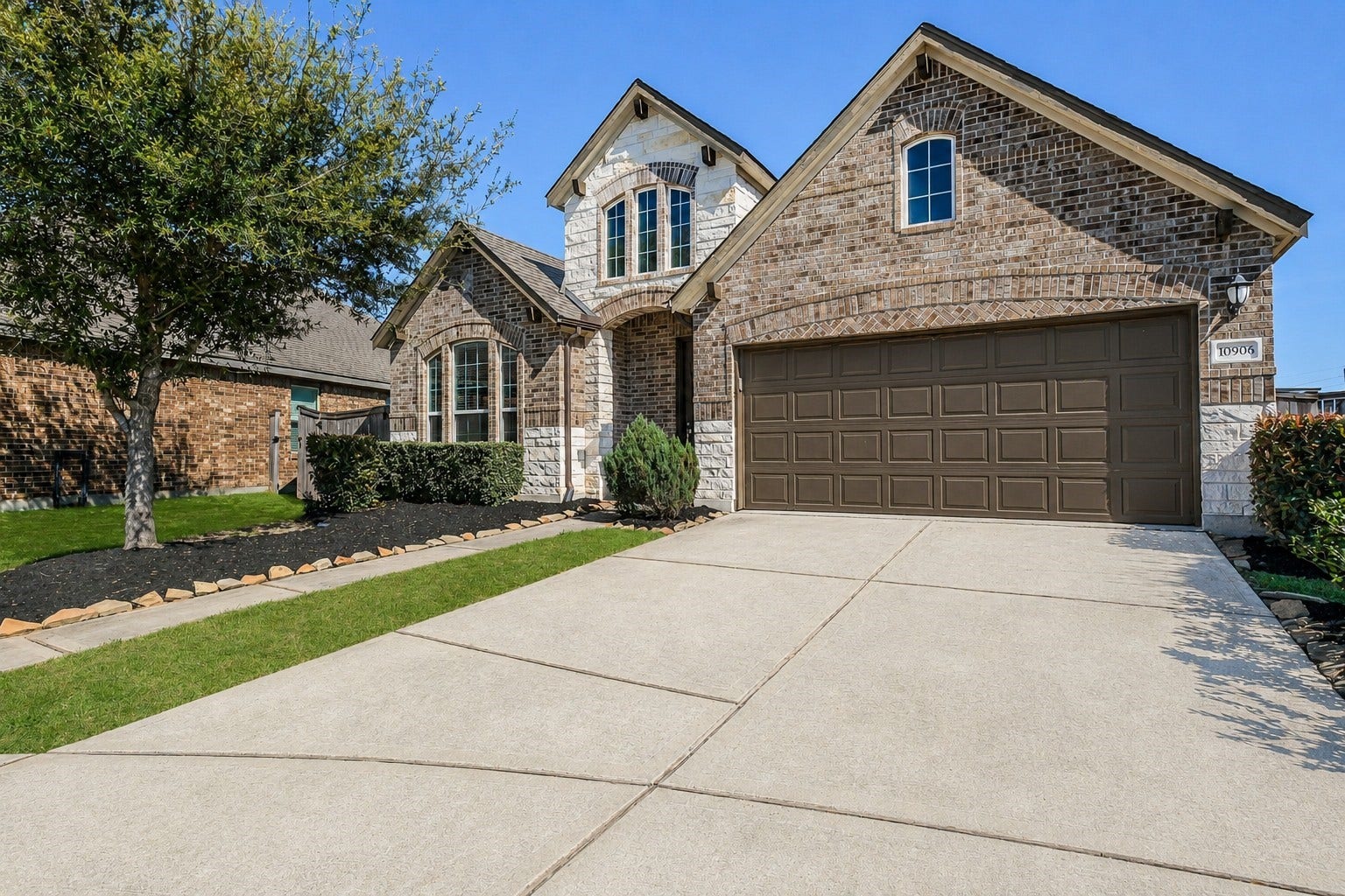 10906 Avana Falls Lane, Richmond, TX 77406