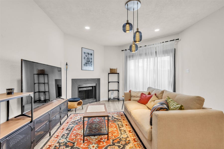Property photo for 10855 Meadowglen Lane, #604, Houston, TX