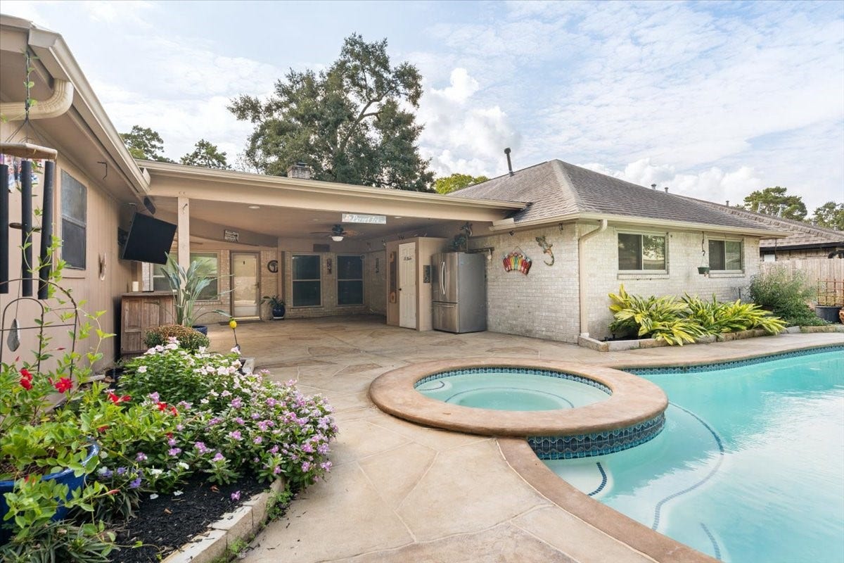 Large coverd patio
