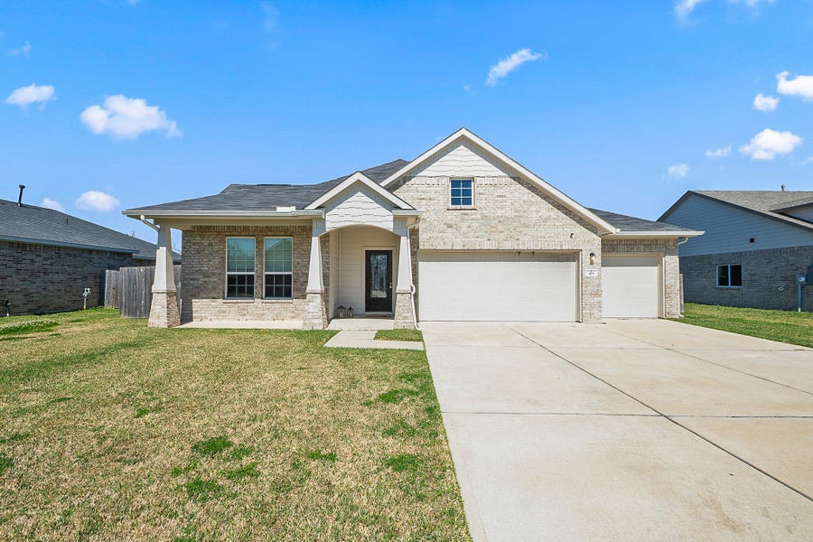 Property photo for 418 Wellshire Drive, West Columbia, TX