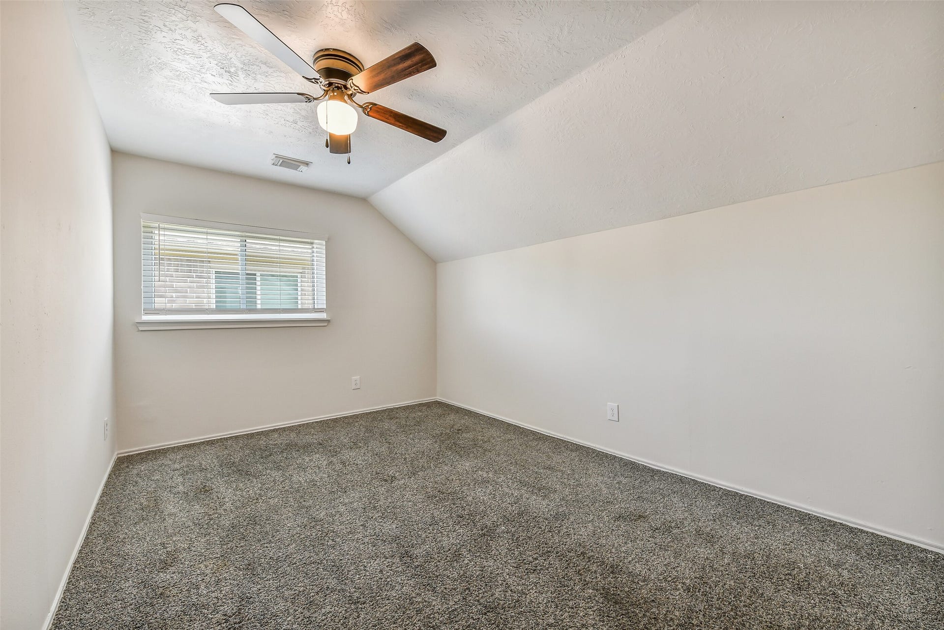 4410 Nations Drive, Pasadena, TX 77505