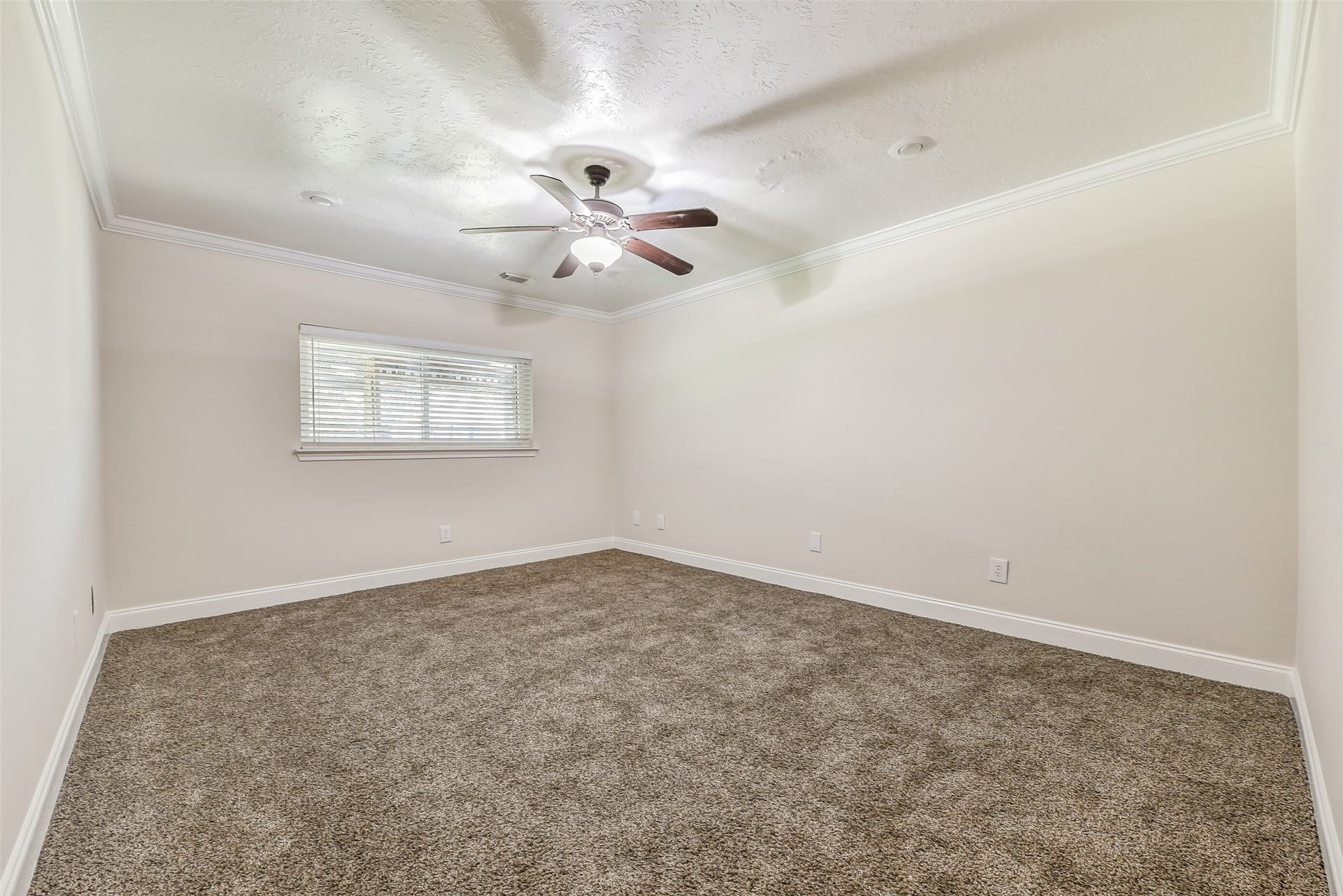 4410 Nations Drive, Pasadena, TX 77505