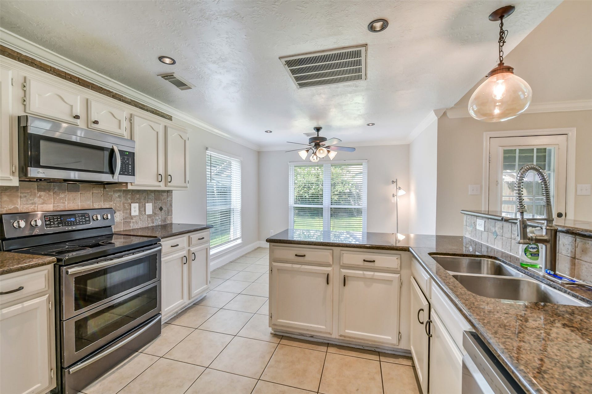 4410 Nations Drive, Pasadena, TX 77505