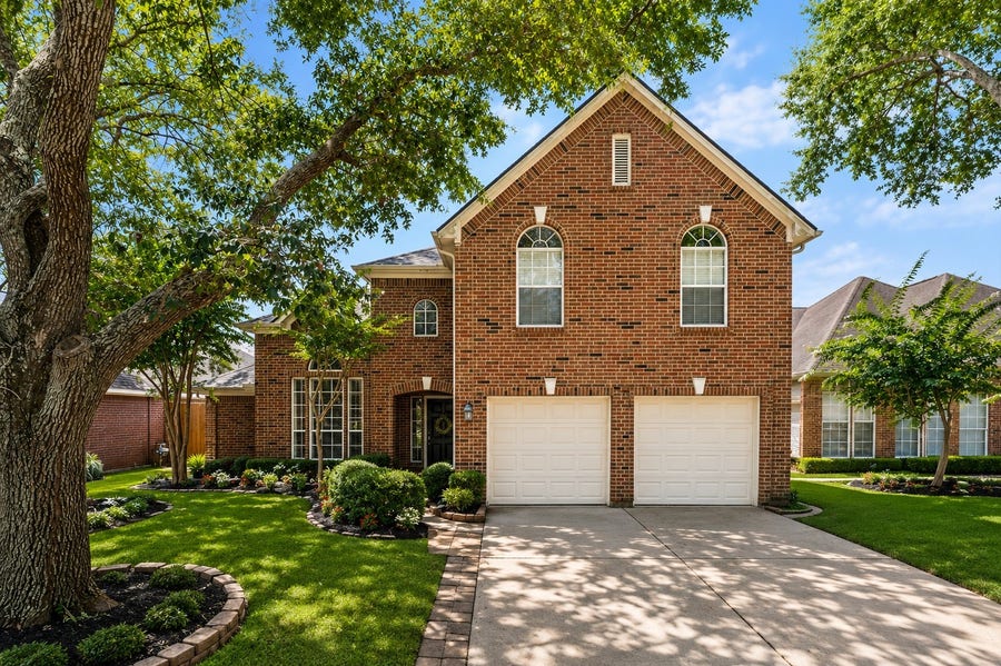Property photo for 5010 Cypress Spring Drive, Missouri City, TX