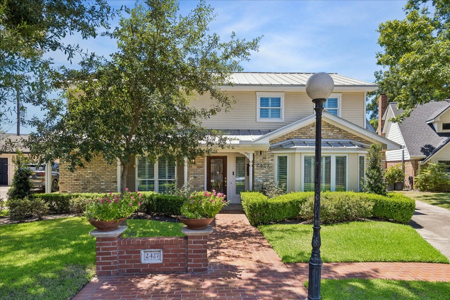 Property photo for 2427 Blue Water Lane, Houston, TX