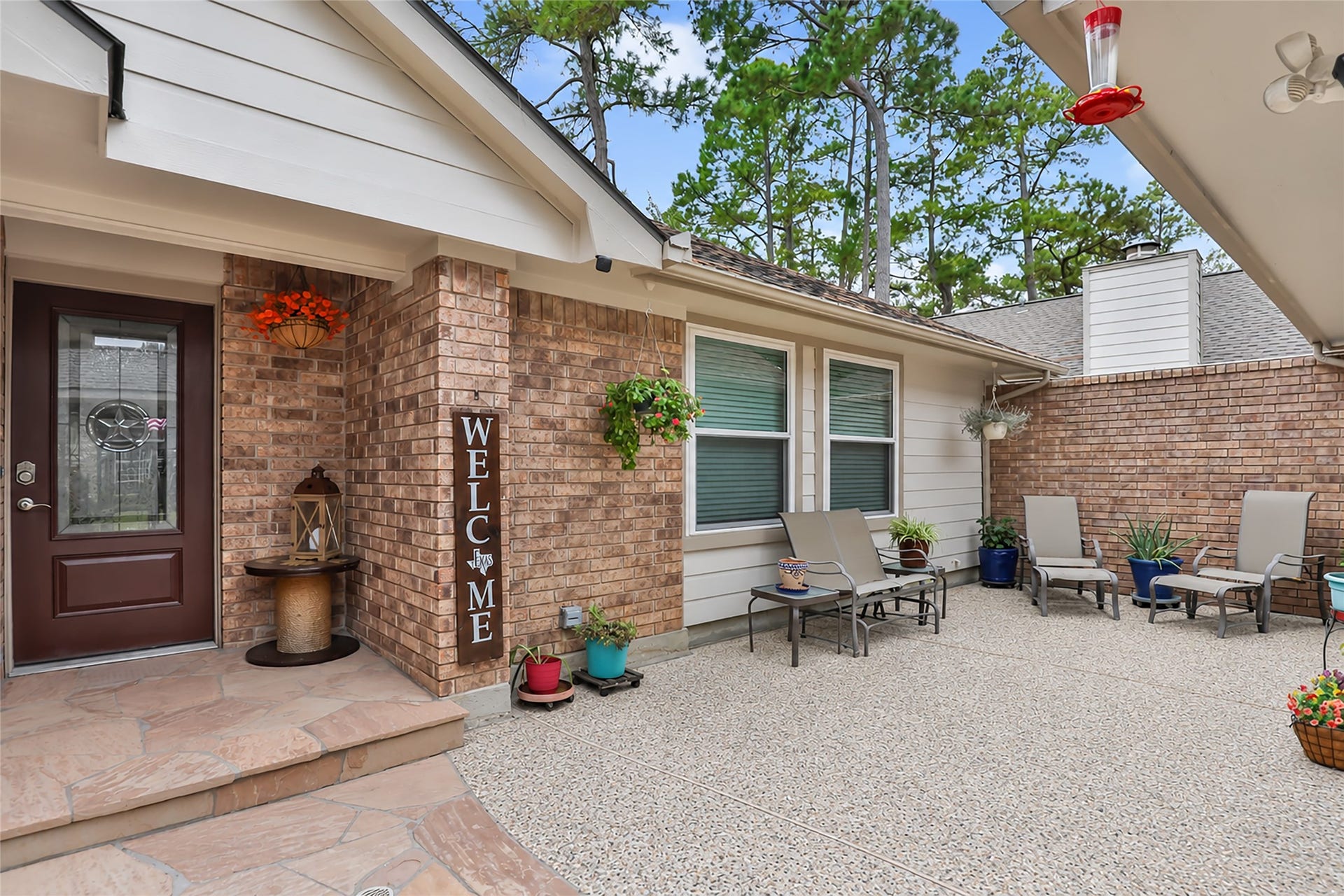 4210 Valley Glade Drive, Kingwood, TX 77345 Front Entrance