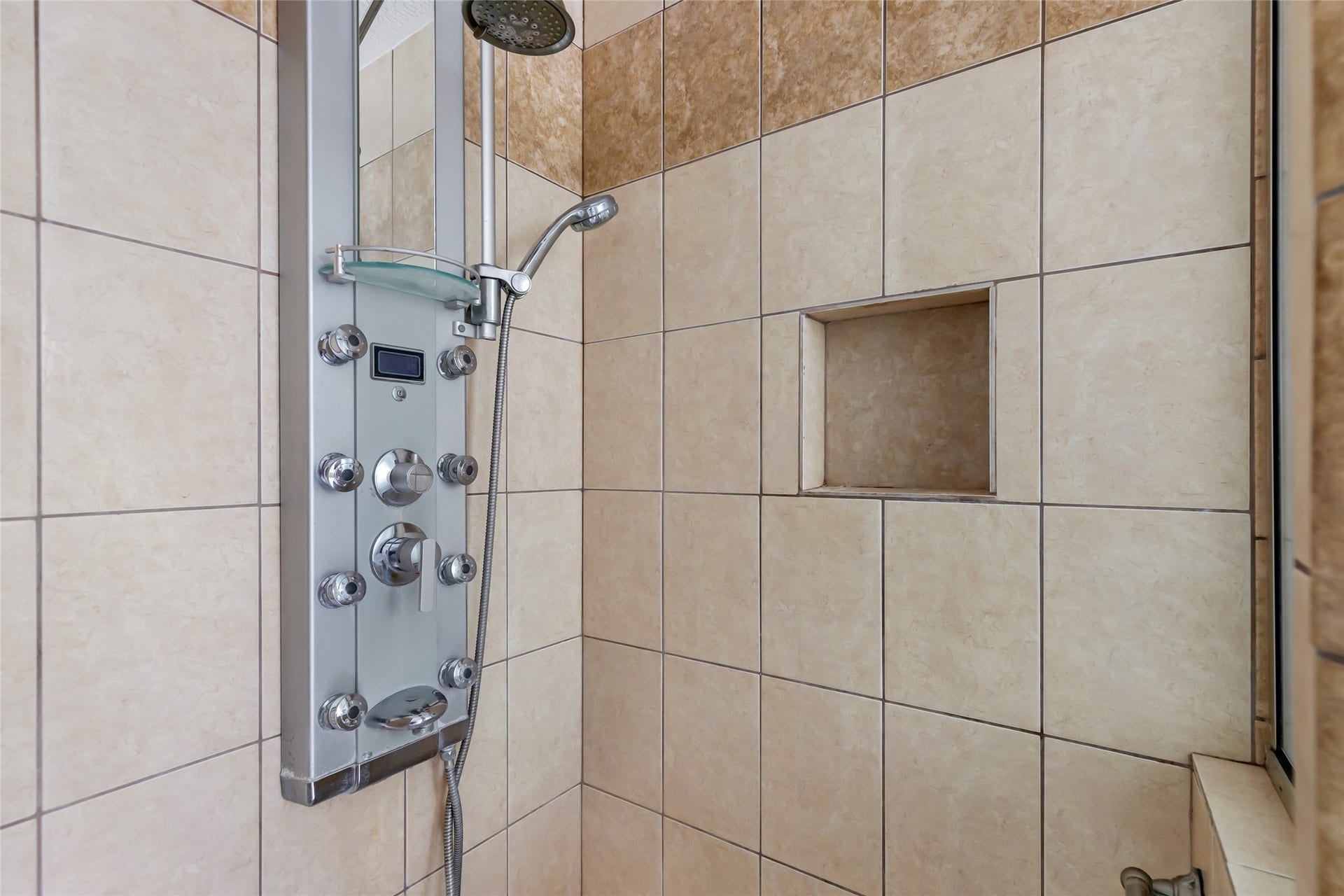 4210 Valley Glade Drive, Kingwood, TX 77345 4210 Valley Glade Drive, Kingwood, TX 77345