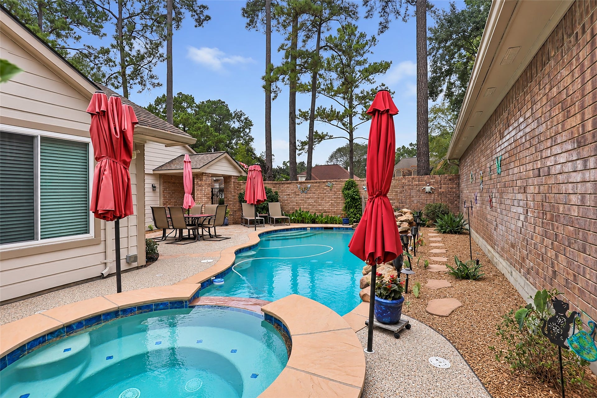4210 Valley Glade Drive, Kingwood, TX 77345 4210 Valley Glade Drive, Kingwood, TX 77345
