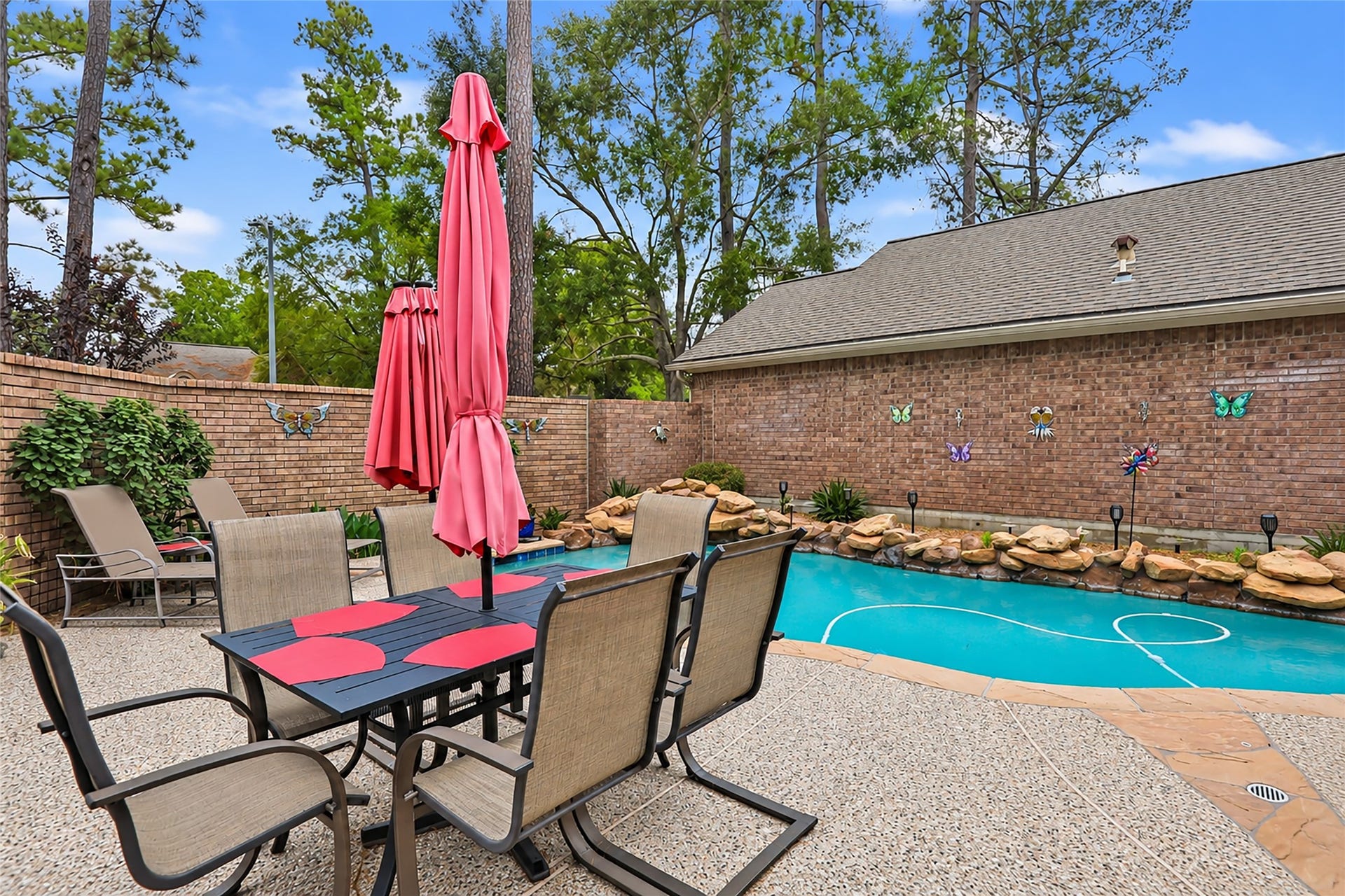 4210 Valley Glade Drive, Kingwood, TX 77345 4210 Valley Glade Drive, Kingwood, TX 77345