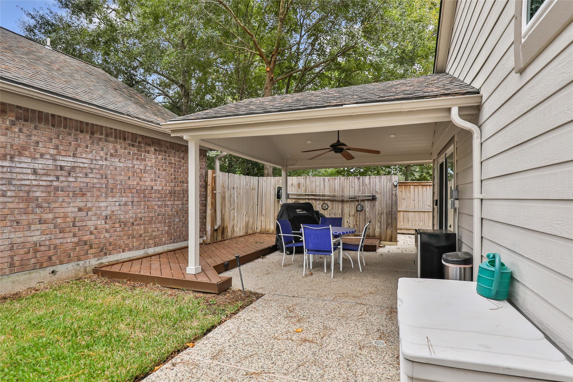 4210 Valley Glade Drive, Kingwood, TX 77345 Covered patio just off the pool area